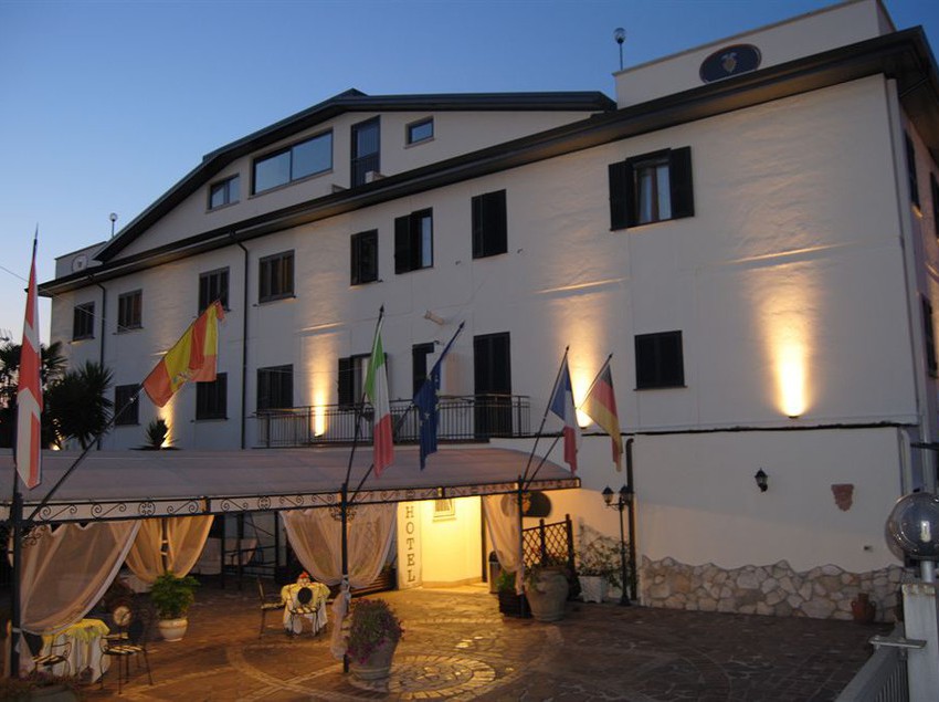 Hotel Nespolo D'oro  | Lariano | Roma | Italia 13