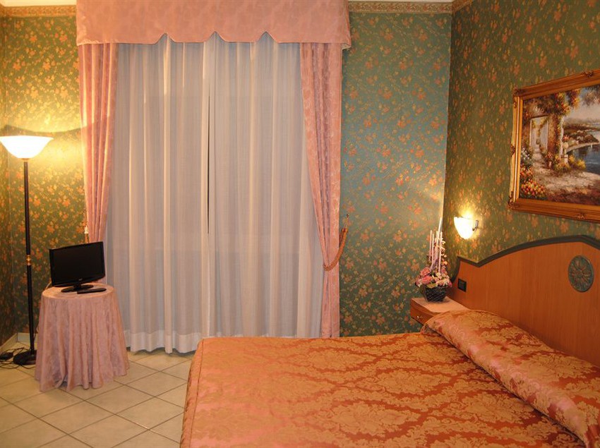 Hotel Nespolo D'oro  | Lariano | Roma | Italia 16