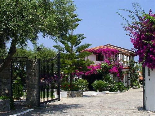 Villaggio La Pizzuta  | Parghelia | Vibo Valentia | Italia 1