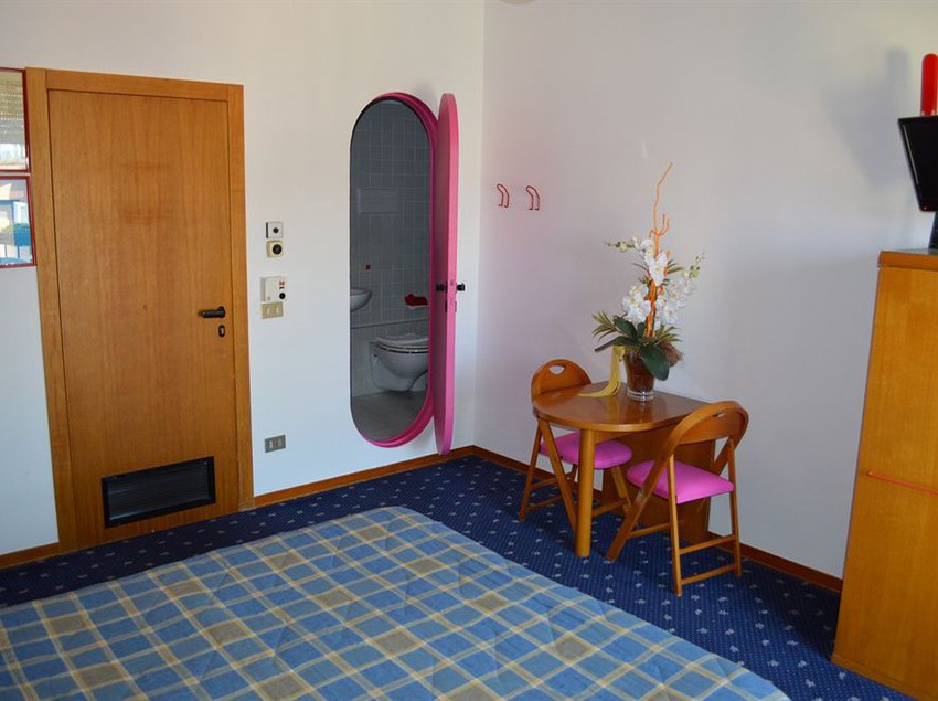 Hotel Azzurra  | Sirmione | Brescia | Italia 9