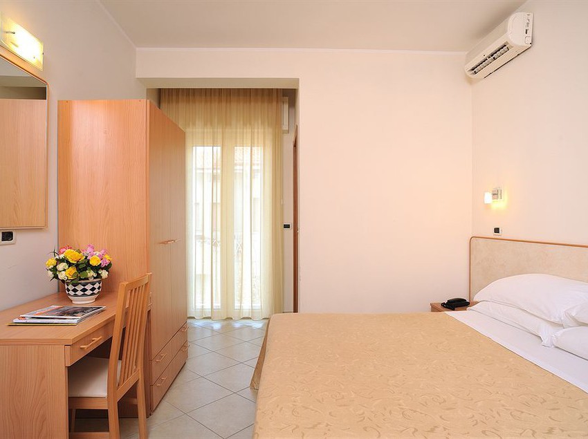 Hotel Favorita  | Cesenatico | Forlì-Cesena | Italia 13