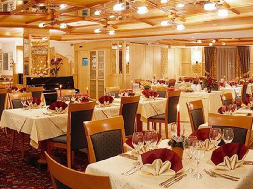 Hotel Restaurant Zoll  | Vipiteno | Bolzano | Italia 3