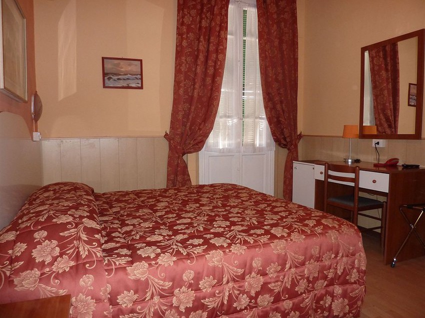 Hotel Corso  | Sanremo | Imperia | Italia 7