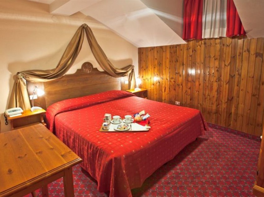 Hotel Cristallo  | Courmayeur | Aosta | Italy 3