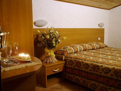 Hotel Milano  | Piazzatorre | Bergamo | Italia 10