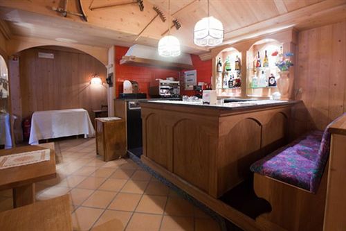 Hotel Milano  | Piazzatorre | Bergamo | Italia 20