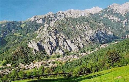 Hotel Milano  | Piazzatorre | Bergamo | Italia 3