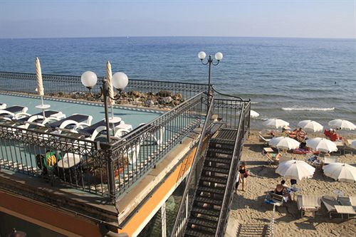 Hotel Savoia  | Alassio | Savona | Italia 10
