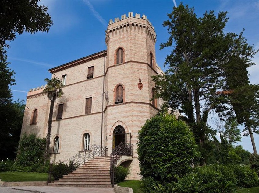 Hotel Castello Montegiove Fano