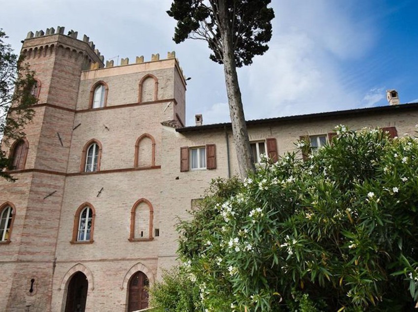 Hotel Castello Montegiove  | Fano | Pesaro e Urbino | Italia 5