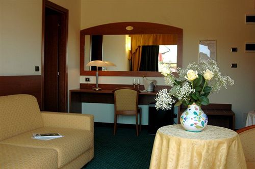 Hotel Capri  | Bardolino | Verona | Italia 8