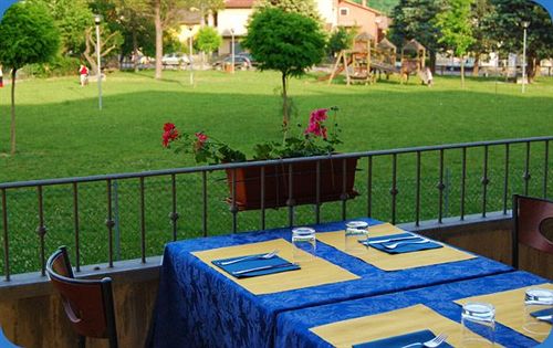 Hotel Shine Acqualagna Pesaro e Urbino