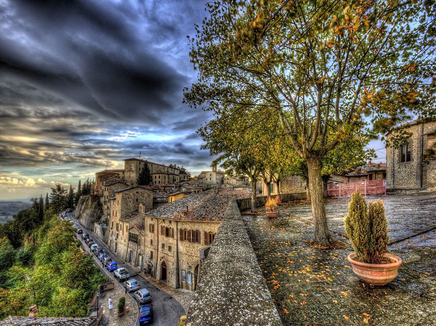 Hotel La Locanda Del Capitano  | Montone | Perugia | Italia 2
