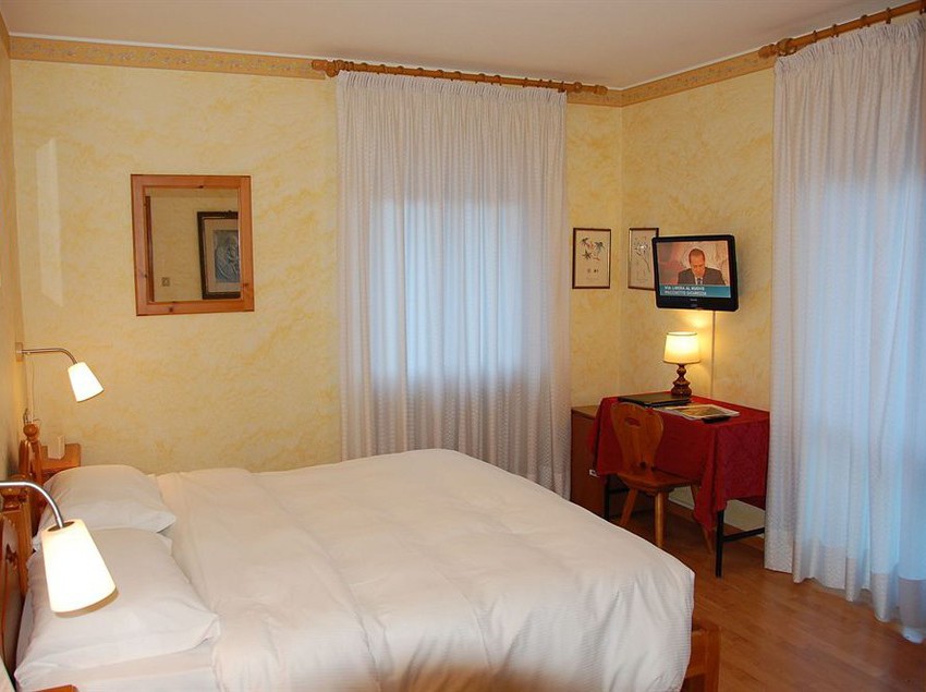 Meuble Villa Neve  | Cortina d'Ampezzo | Belluno | Italia 3