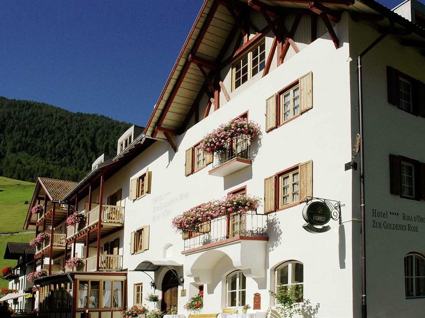 Hotel Zur Goldenenen Rose Senales