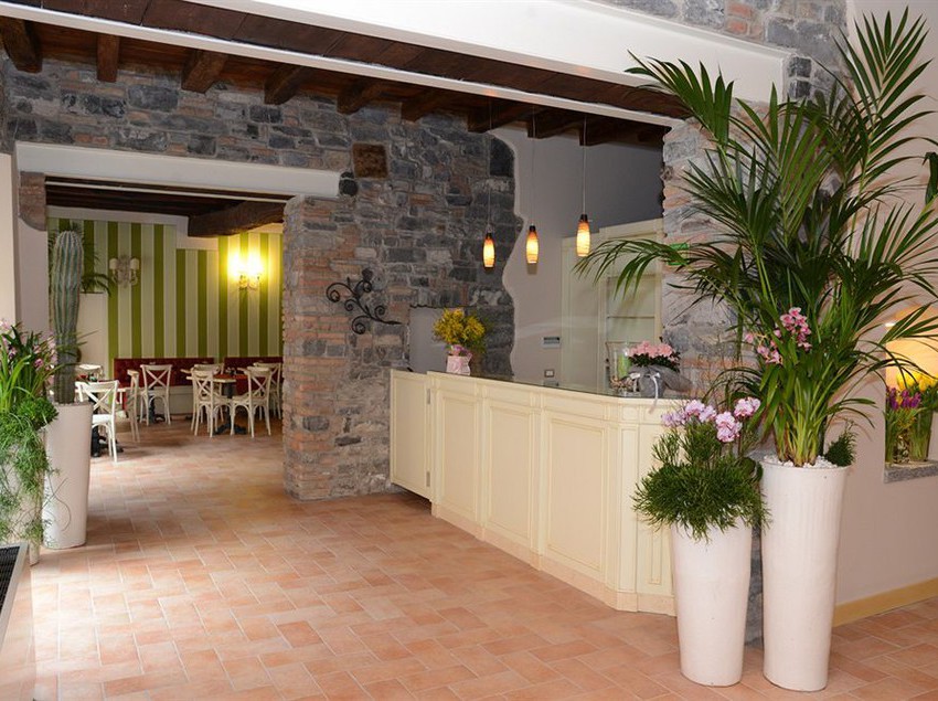 Hotel Fh Borgo Antico  | Como | Como | Italia 2