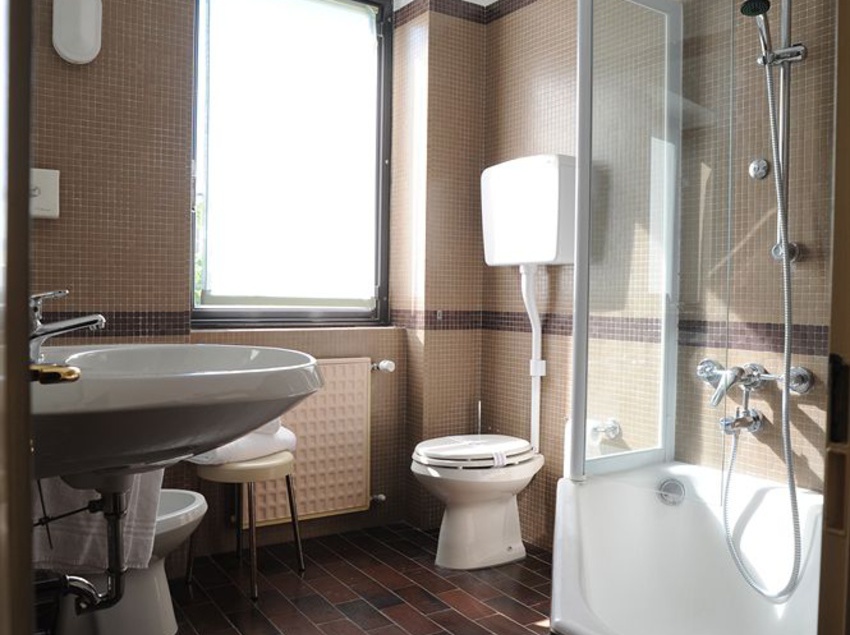 Hotel Agnello  | Taino | Varese | Italia 15