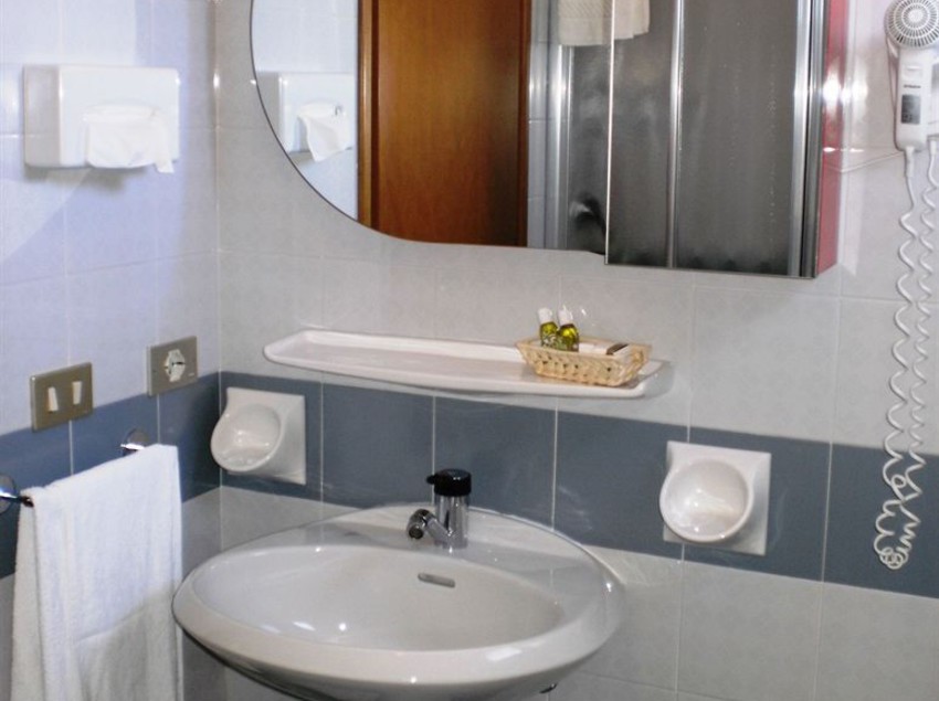 Hotel Marolda  | Sirmione | Brescia | Italia 6