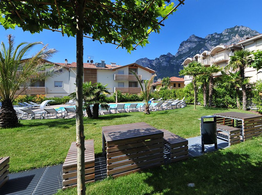 4 Limoni Apartment Resort