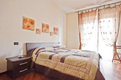 Hotel Stasera A Casa Da M.e.  | Roma | Roma | Italia 2