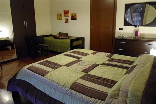 Hotel Stasera A Casa Da M.e.  | Roma | Roma | Italia 4