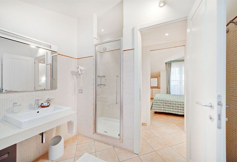 Residence Dei Due Porti  | Sanremo | Imperia | Italia 10