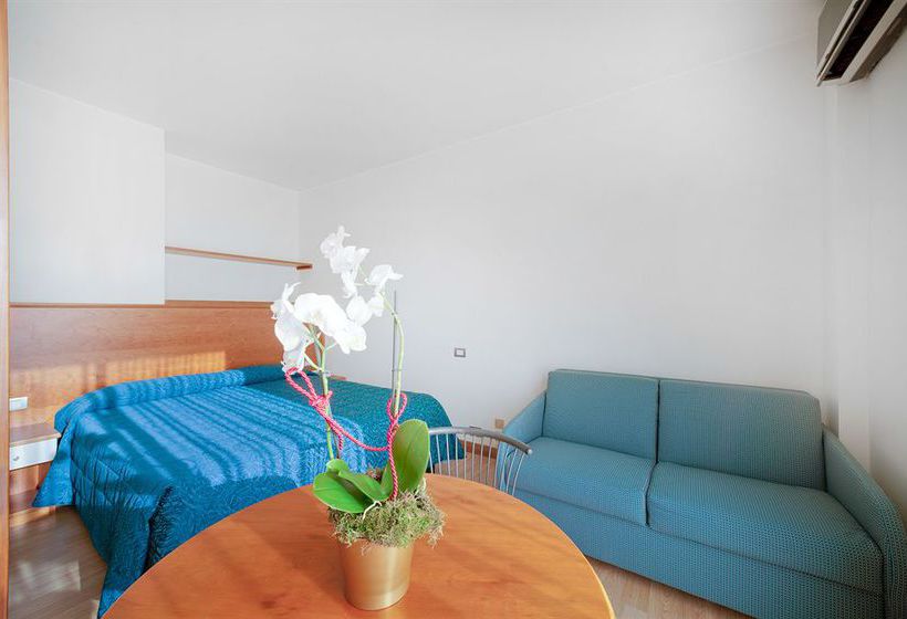 Residence Dei Due Porti  | Sanremo | Imperia | Italia 16