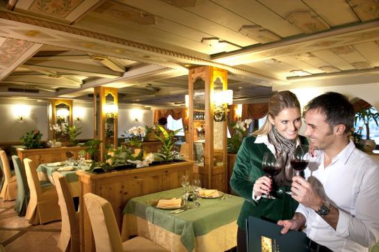 Hotel Ladinia  | Pozza di Fassa | Trento | Italia 2