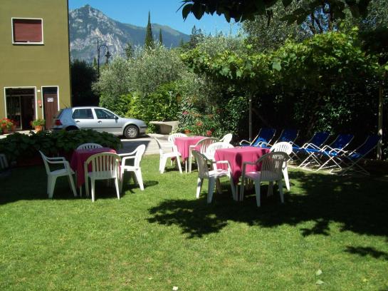 Hotel Albergo Garni Francesco  | Nago Torbole | Trento | Italia 11