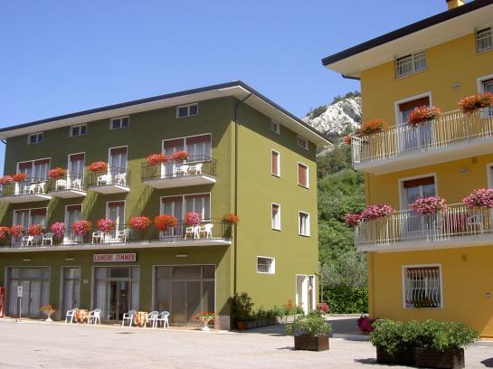 Hotel Albergo Garni Francesco  | Nago Torbole | Trento | Italia 15