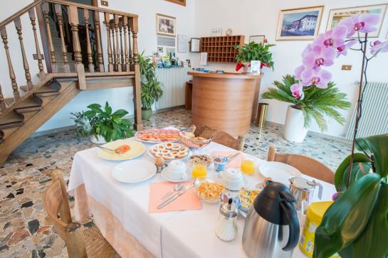 Hotel Albergo Garni Francesco  | Nago Torbole | Trento | Italia 16