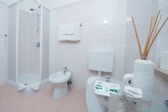 Hotel Albergo Garni Francesco  | Nago Torbole | Trento | Italia 6