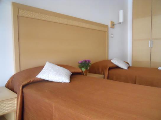 Hotel Catania Crossing B-b Rooms - Comforts  | Catania | Catania | Italia 11