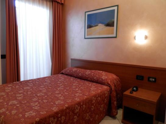 Hotel Stazione  | Livorno | Livorno | Italia 7