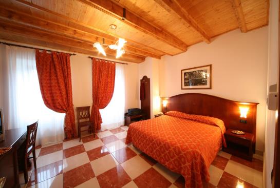 Hotel Ungheria  | Varese | Varese | Italia 4