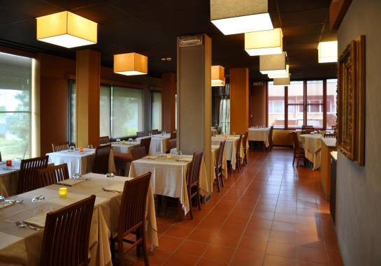 Motel King  | Varedo | Monza e Brianza | Italia 10