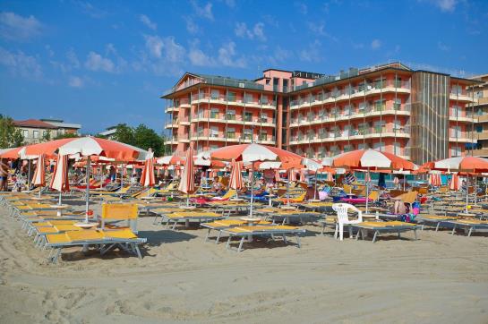 Adria Hotel Beach Club  | Cesenatico | Forli-Cesena | Italia 11