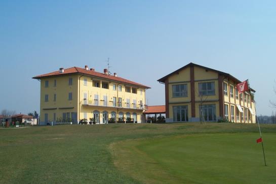Vi. Co. Residence Nel Golf Usmate Velate Monza y Brianza