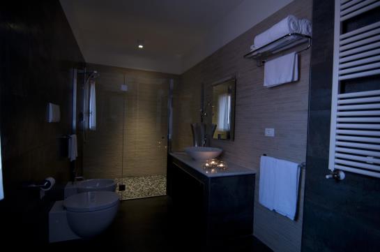 Hotel Queen Romantic House  | San Giovanni Teatino | Chieti | Italia 10