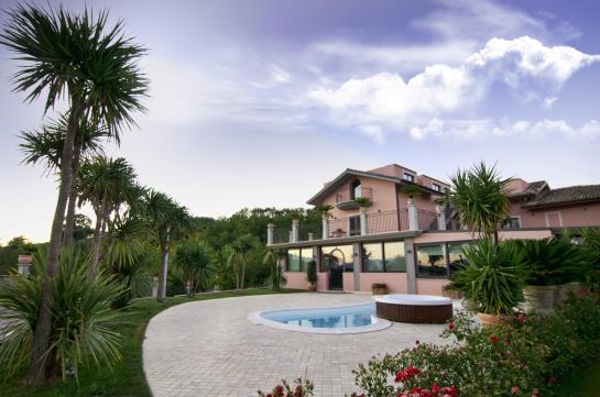 Hotel Queen Romantic House  | San Giovanni Teatino | Chieti | Italia 11