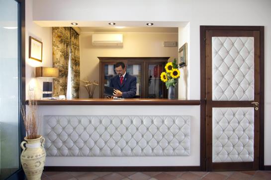 Hotel Queen Romantic House  | San Giovanni Teatino | Chieti | Italia 6