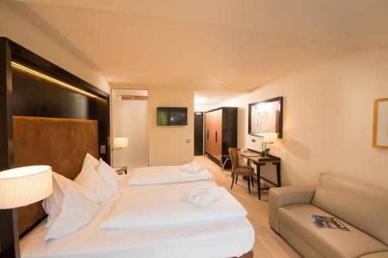 Hotel Goldene Rose Silandro Bolzano