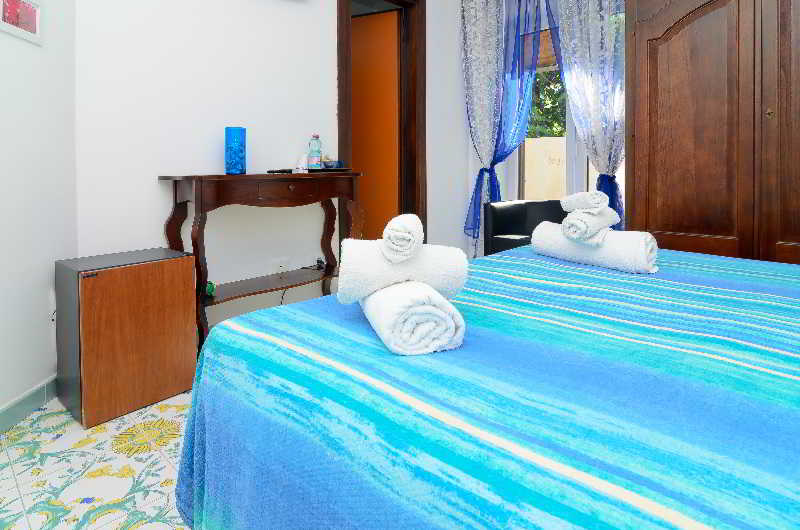 Bed and Breakfast Maison Twentyfive - Guest House  | Ischia | Napoli | Italia 10