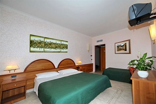 Hotel L'Aquila  | Pomezia | Rom | Italien 12