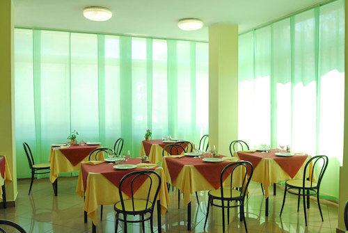 Hotel Figaro  | Pesaro | Pesaro e Urbino | Italia 6