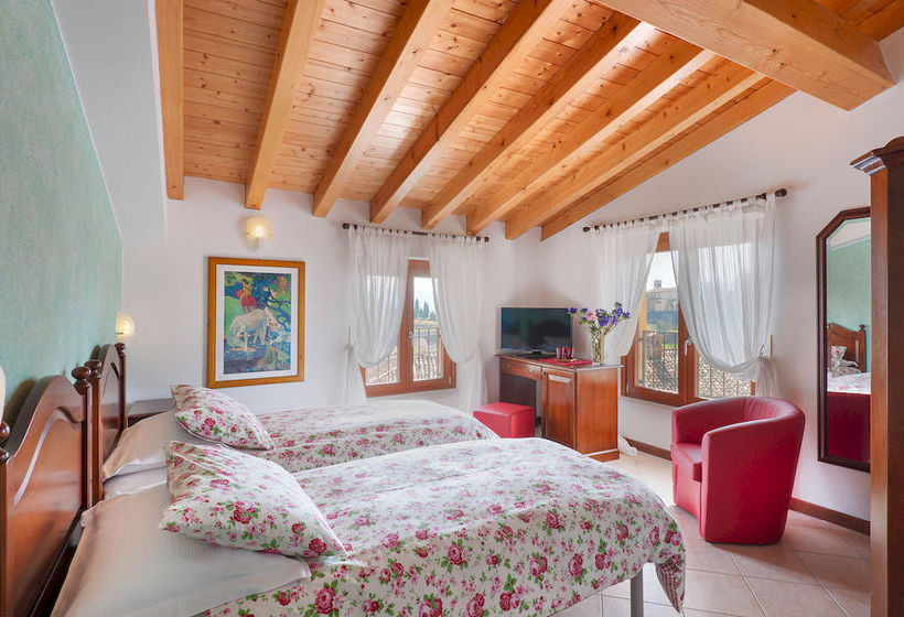 Hotel Tre Punte  | Gargnano | Brescia | Italy 11