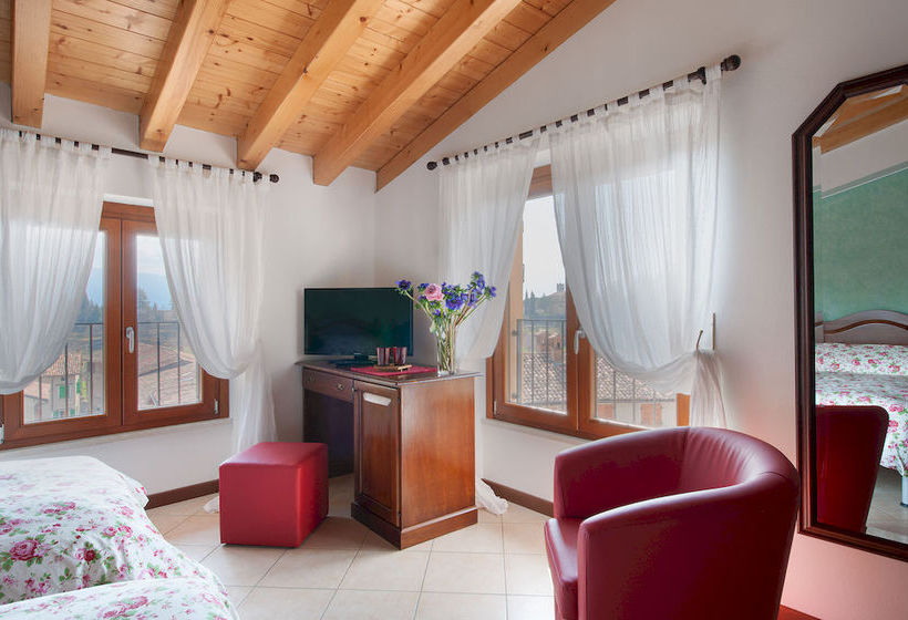 Hotel Tre Punte  | Gargnano | Brescia | Italy 2