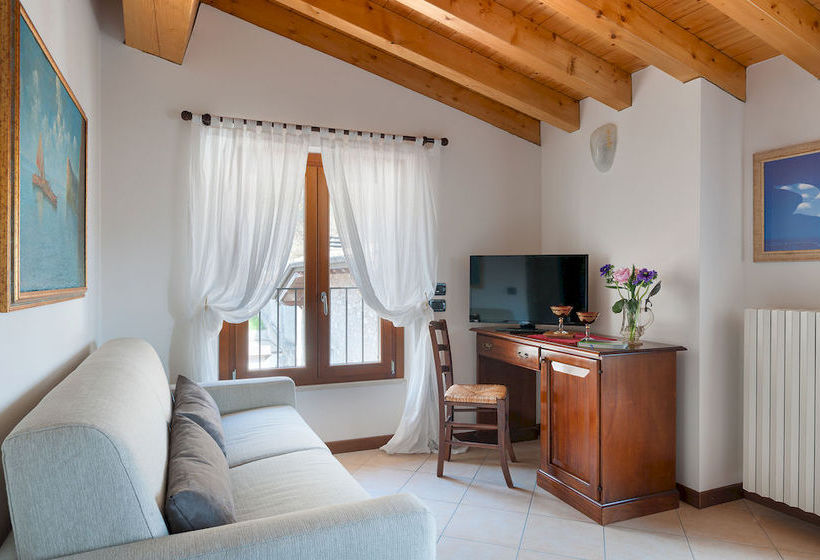 Hotel Tre Punte  | Gargnano | Brescia | Italy 7