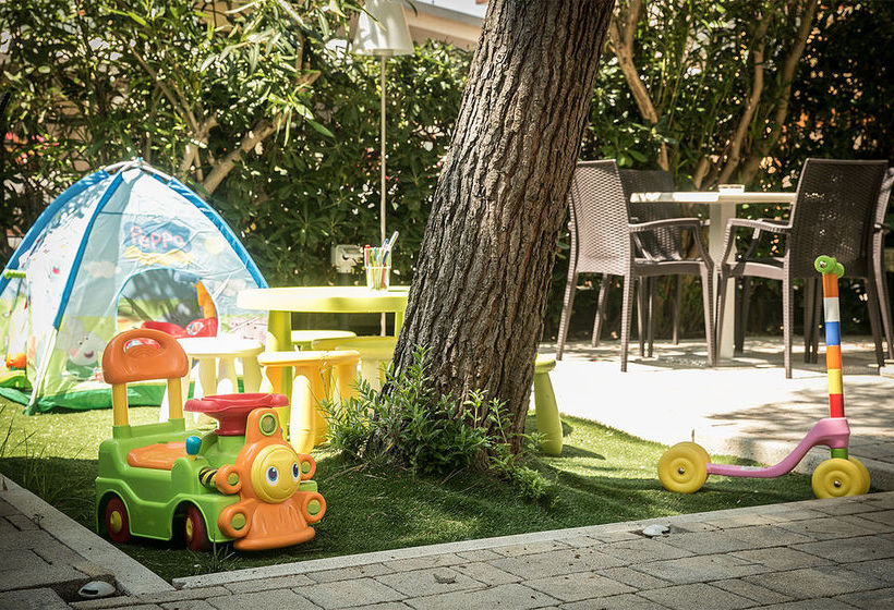 Hotel Lux  | Gabicce Mare | Pesaro e Urbino | Italia 5