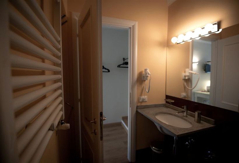 Bed and Breakfast 94 Rooms  | Roma | Roma | Italia 1